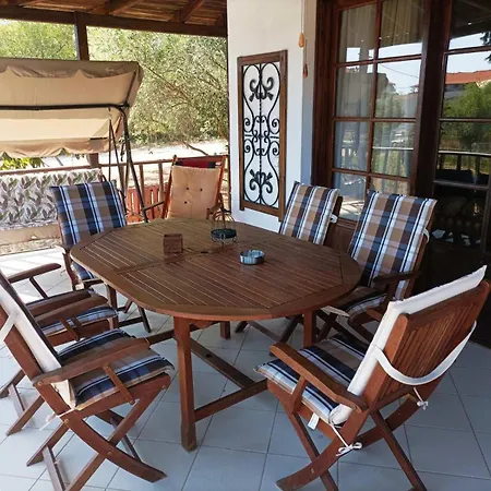 Ktima Alexandros * Potos